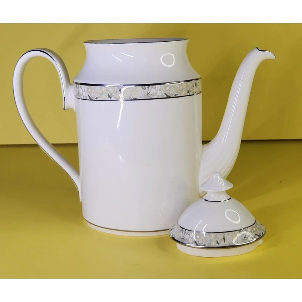 Minton Wimbledon Coffee Pot & Lid 8.75